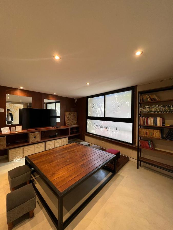 Lounge Ba *